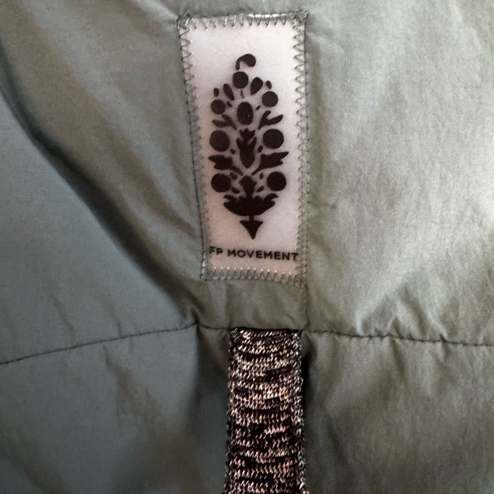 Free People Movement Slalom Reversible Fleece Vest Stellar Green Grey - Picture 6 of 6